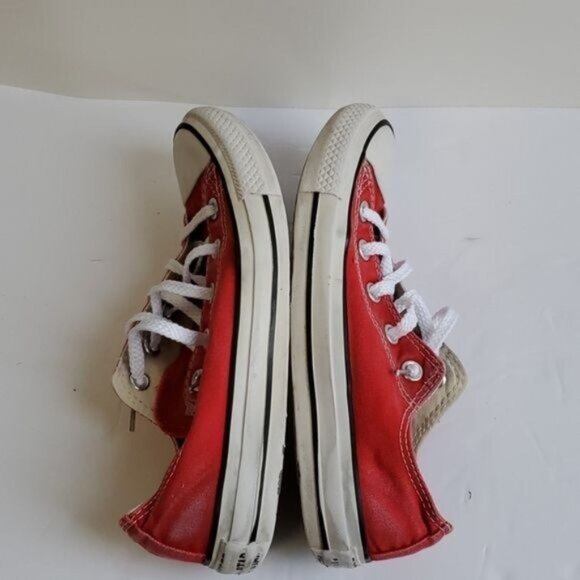 Converse Red Chuck Taylor All Stars Low Tops SNEAKERS SHOES Woman's WOMEN'S 6 - Picture 9 of 12